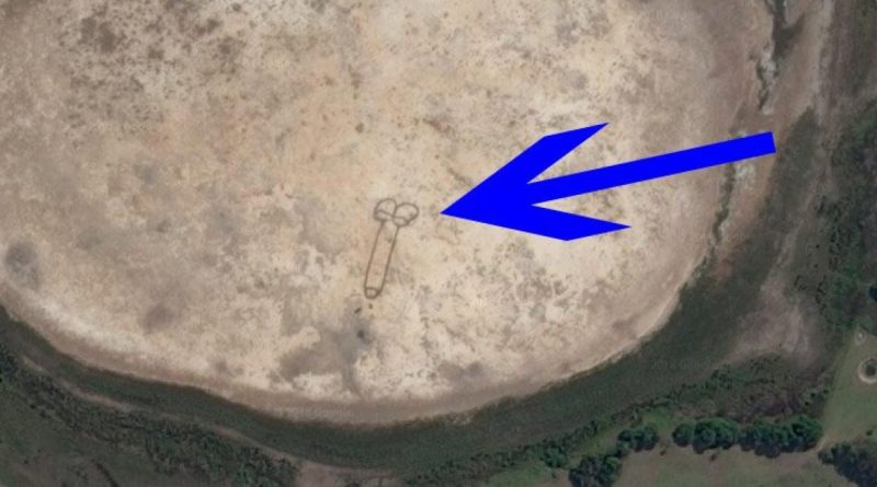 Australia has a penis drawing that can be seen from space